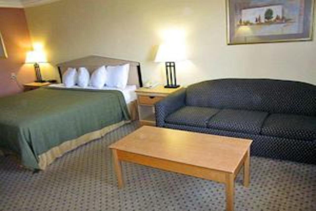 Super 8 By Wyndham Temple I-35 Hotel Bagian luar foto