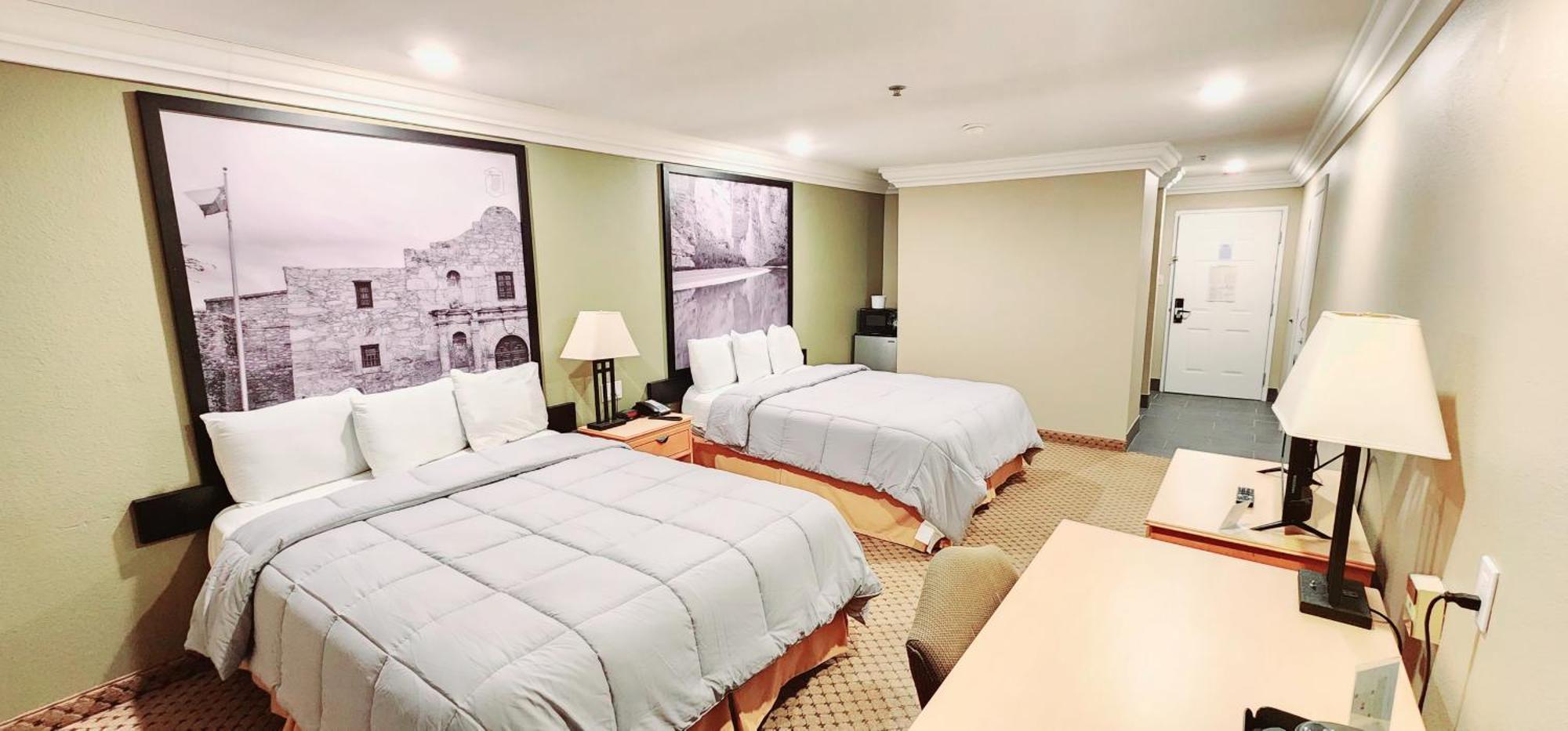 Super 8 By Wyndham Temple I-35 Hotel Bagian luar foto